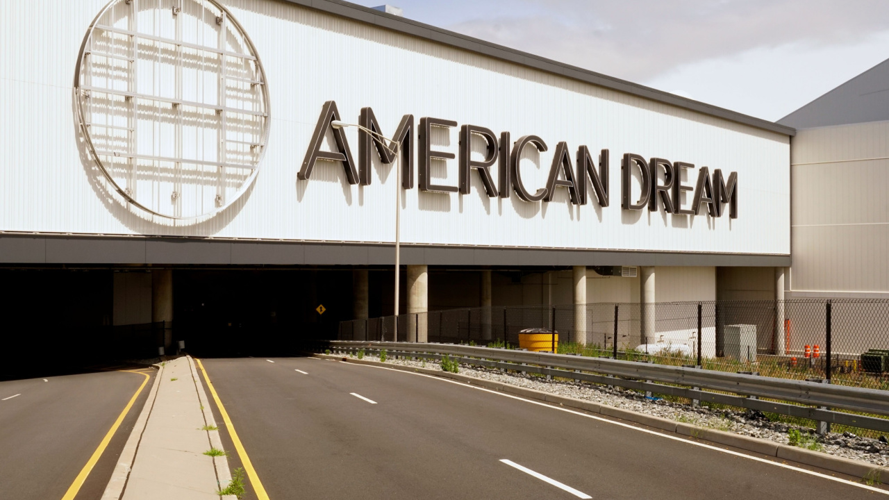 LUXURY SHOPPING & MORE AT THE AMERICAN DREAM MALL