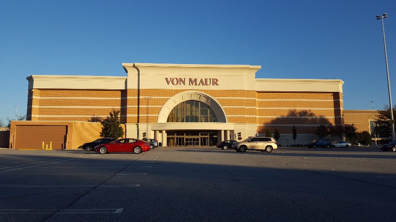Von Maur opening at Woodland Mall