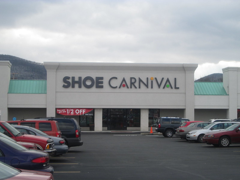 Time does shoe hot sale carnival close