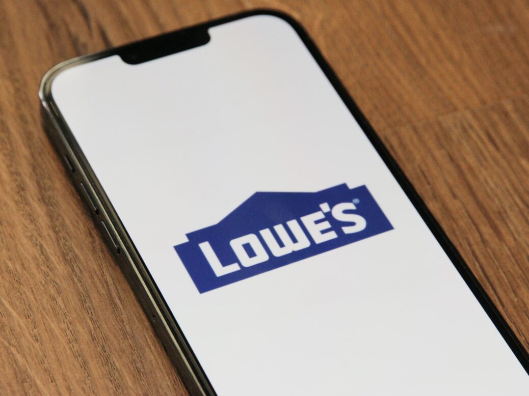 Lowe's posts 23.7bn in total sales for first quarter of FY22