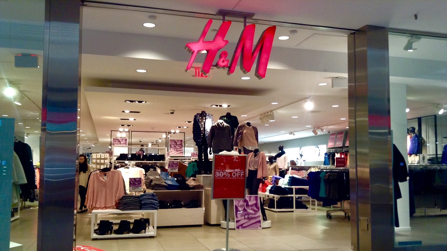 H&M plans to reopen stores in Ukraine from November 2023