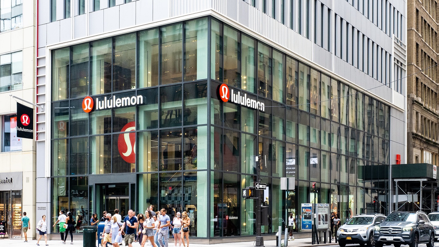 On Holding vs. Lululemon: Which Premium Activewear Stock Will Be the Winner  in 2024?